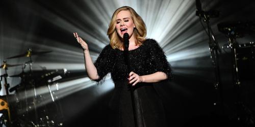 Tiket Ludes, Adele Berhasil Meraup $150 Juta