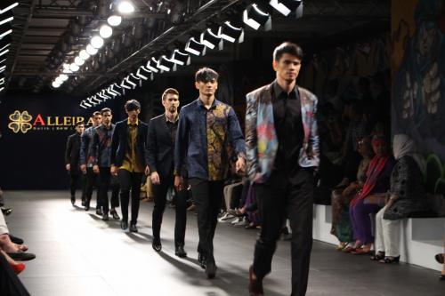 Stay Stylish with Batik Modern