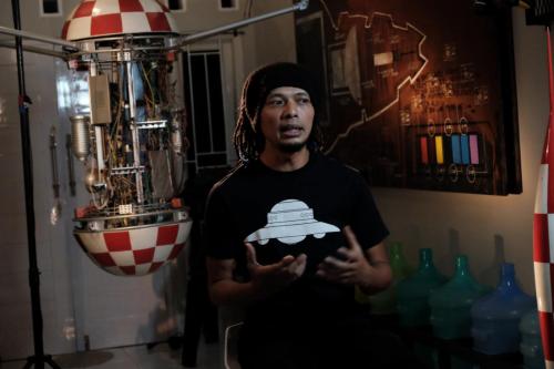 Venzha Christ, Pegiat Space Art Asal Indonesia yang Mendunia