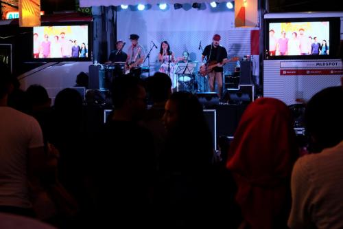 Berdansa bersama Mocca di Stage Bus Jazz Tour 2017 Lampung