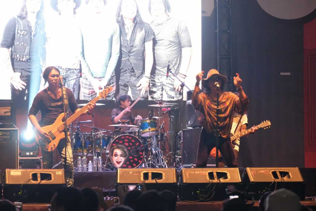 Mesin Waktu Raksasa itu Bernama 90’s Festival