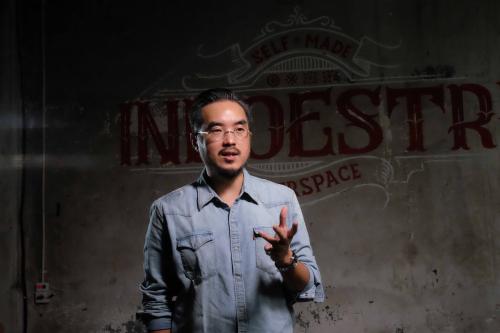 Mengetahui Lebih Dalam Pembentukan dan Perjalanan Sebuah Brand bersama Leo Theosabrata