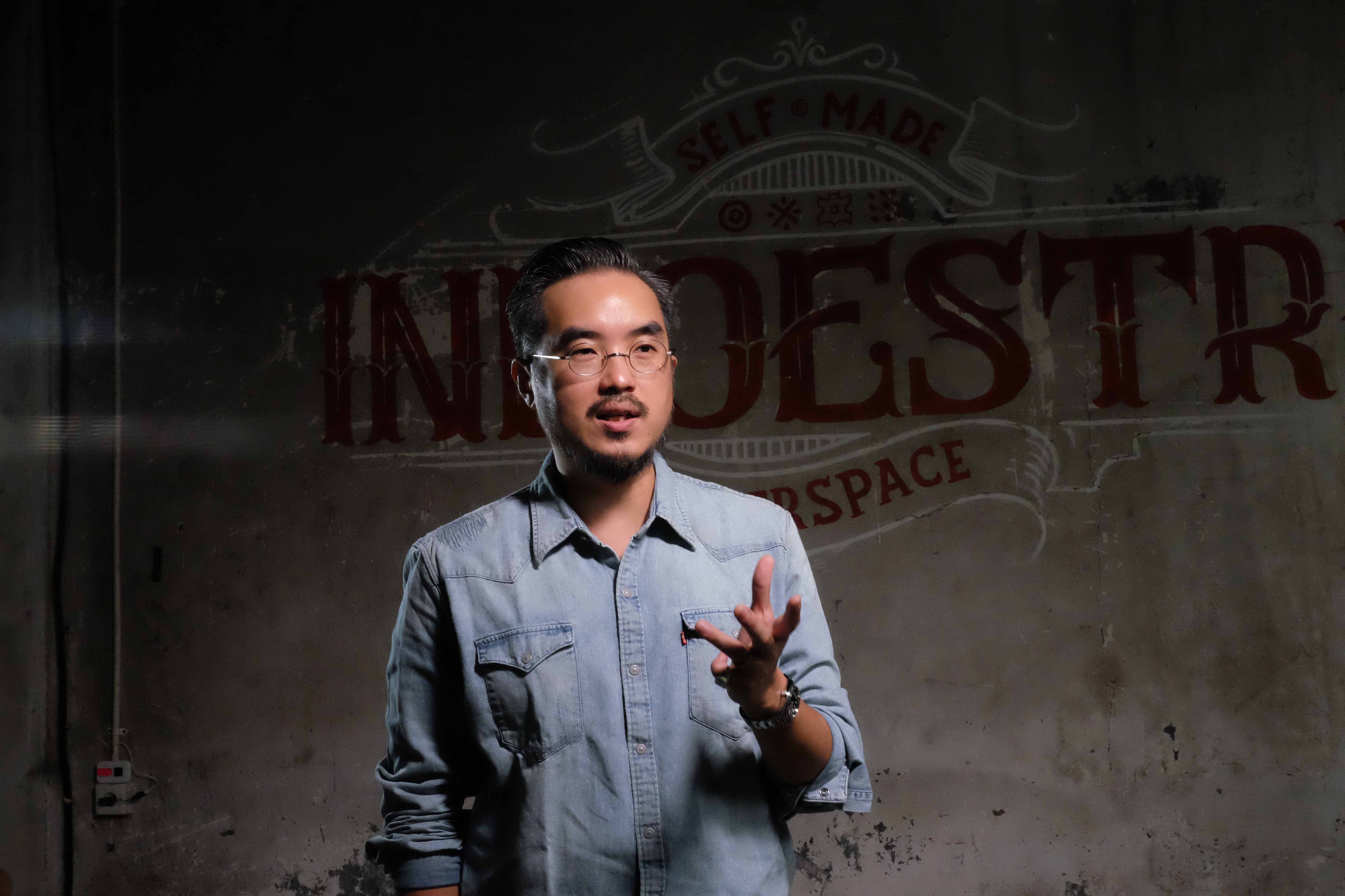 Mengetahui Lebih Dalam Pembentukan dan Perjalanan Sebuah Brand bersama Leo Theosabrata