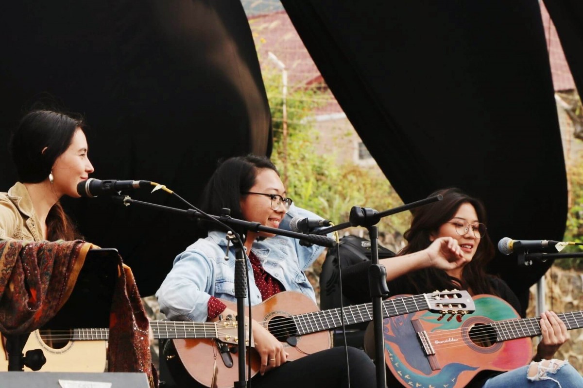 Dipertemukan lewat gitar