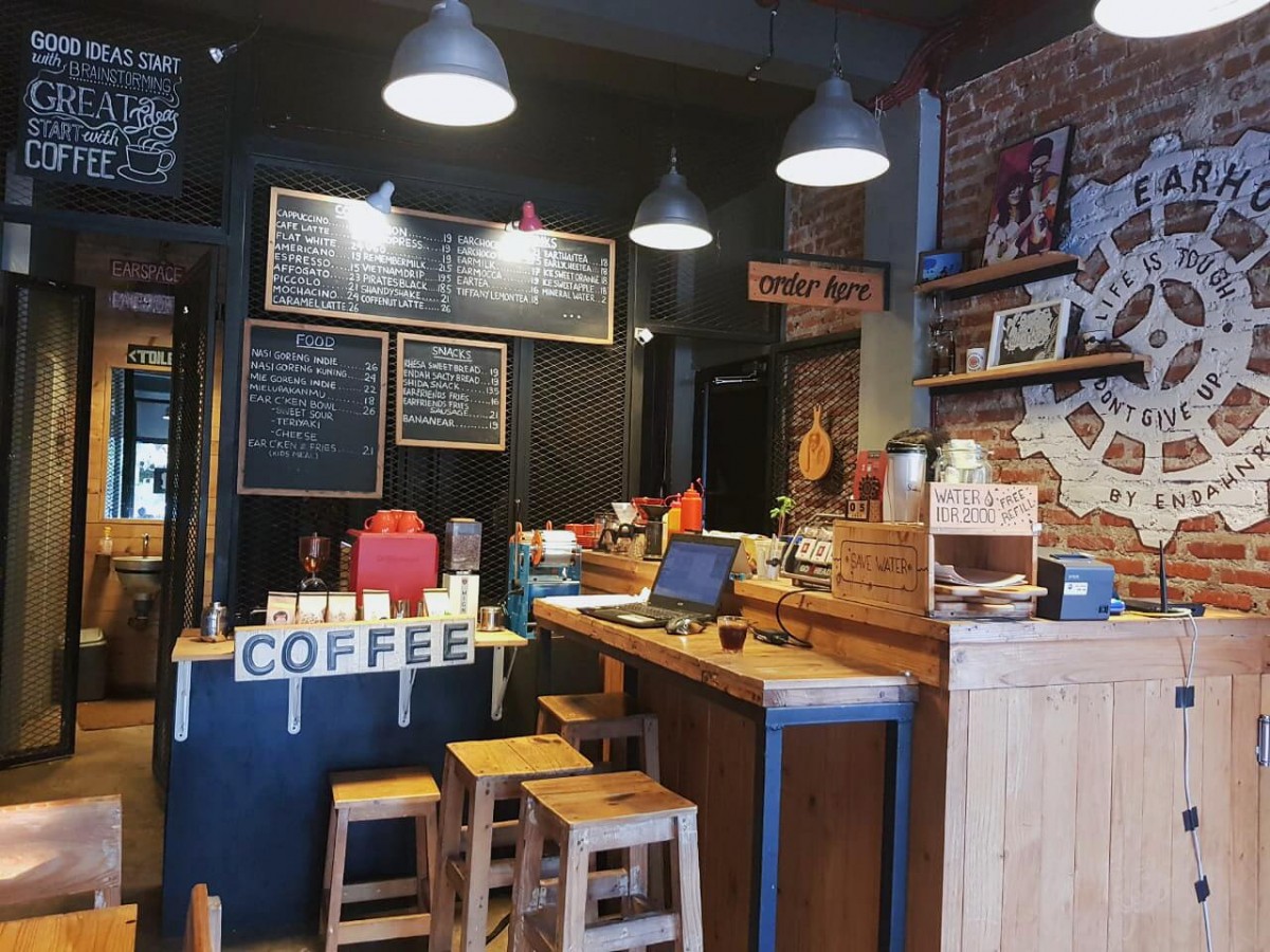 Cerminan Identitas Diri Endah n Rhesa