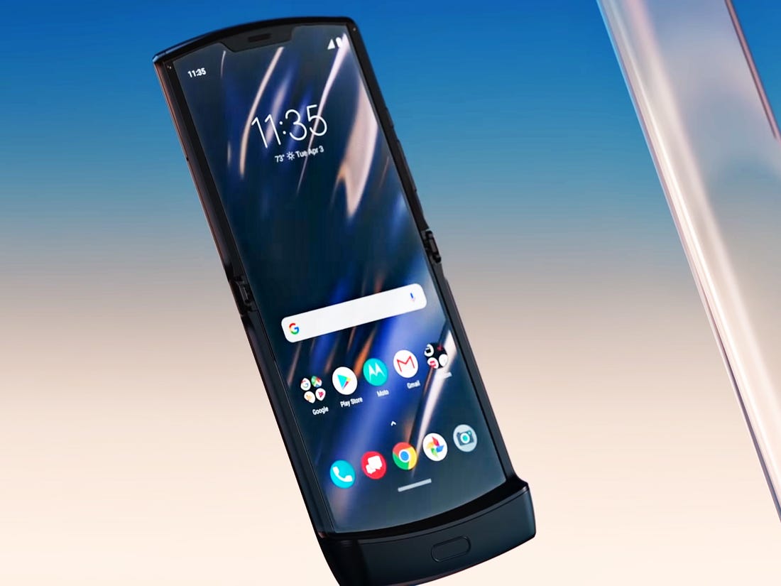 Desain layar Motorola Razr yang menggunakan layar OLED berukuran 2,7 inci sering juga disebut sebagai Quick View