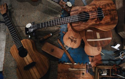 Homemade Ukulele Pertama Di Indonesia