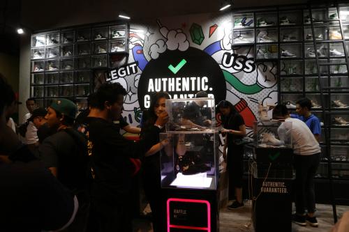 Nike Air Presto X Off White 2018: Hebohnya Raffle Hari Kedua di Urban Sneakers Society