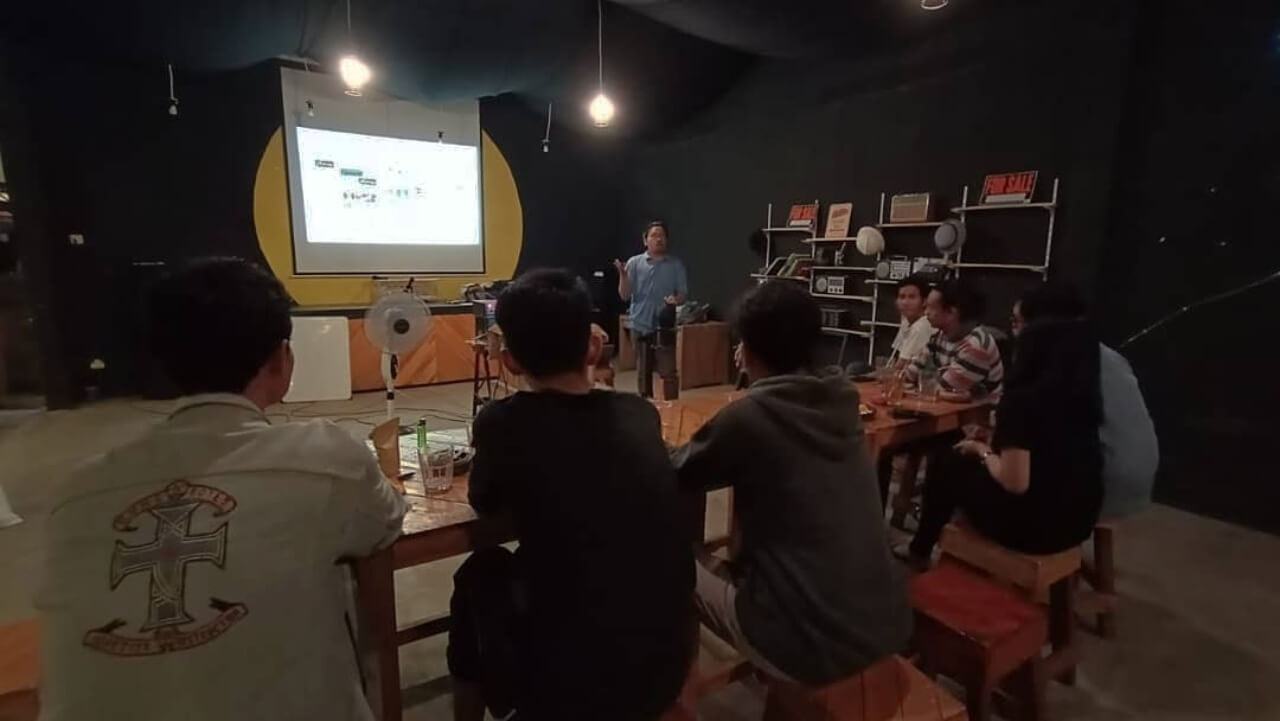 Kehadiran Infoscreening diharapkan dapat mengisi ruang kosong berdiskusi mengenai perfilman Indonesia