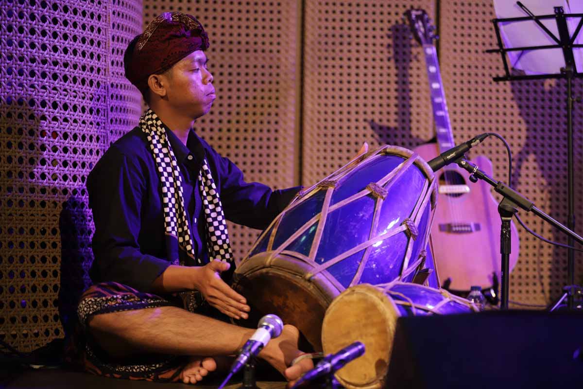 Kendang menjadi unsur musik tetabuhan yang selalu hadir dalam proses karya lagu jatiraga