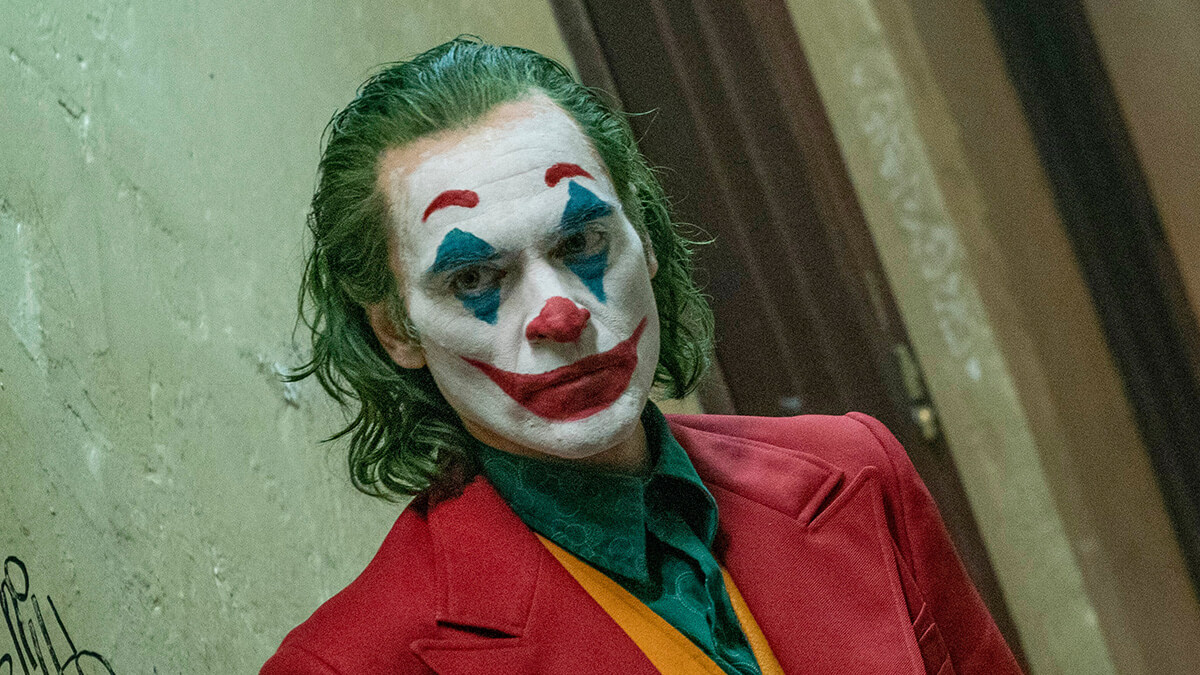  Akting Joaquin Phoenix begitu memukau saat memerankan karakter Joker di film garapan Todd Phillips.