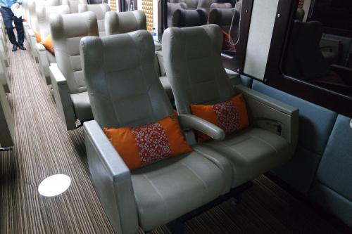 Yuk, Mengenal KA Wisata Priority