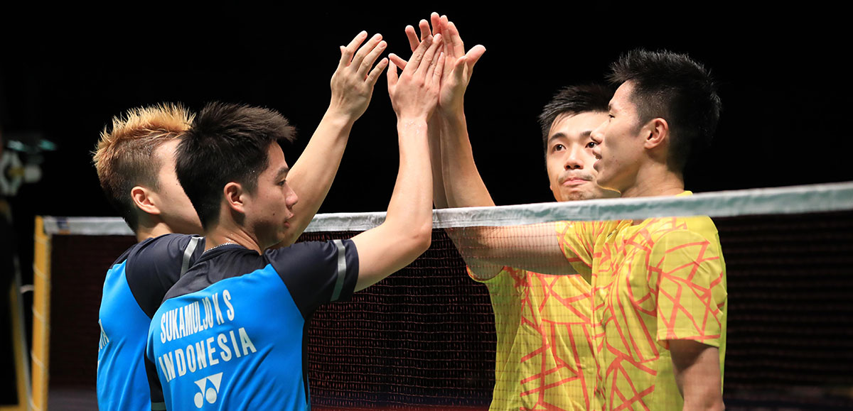 Taklukkan tuan rumah