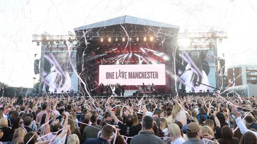 Konser #OneLoveManchester Ariana Grande Dapatkan 2 Juta Dolar untuk Korban