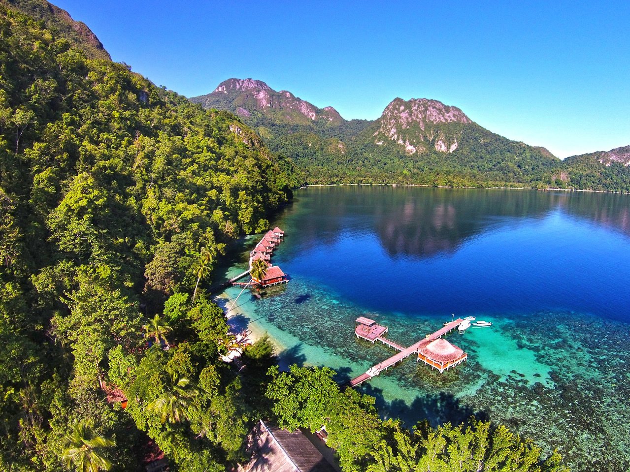 MLDSPOT | Pulau Seram Maluku yang Seram Keindahannya