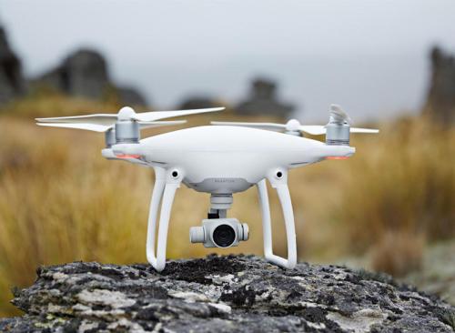 DJI Phantom 4, Drone Terpintar yang Punya Resolusi 4K