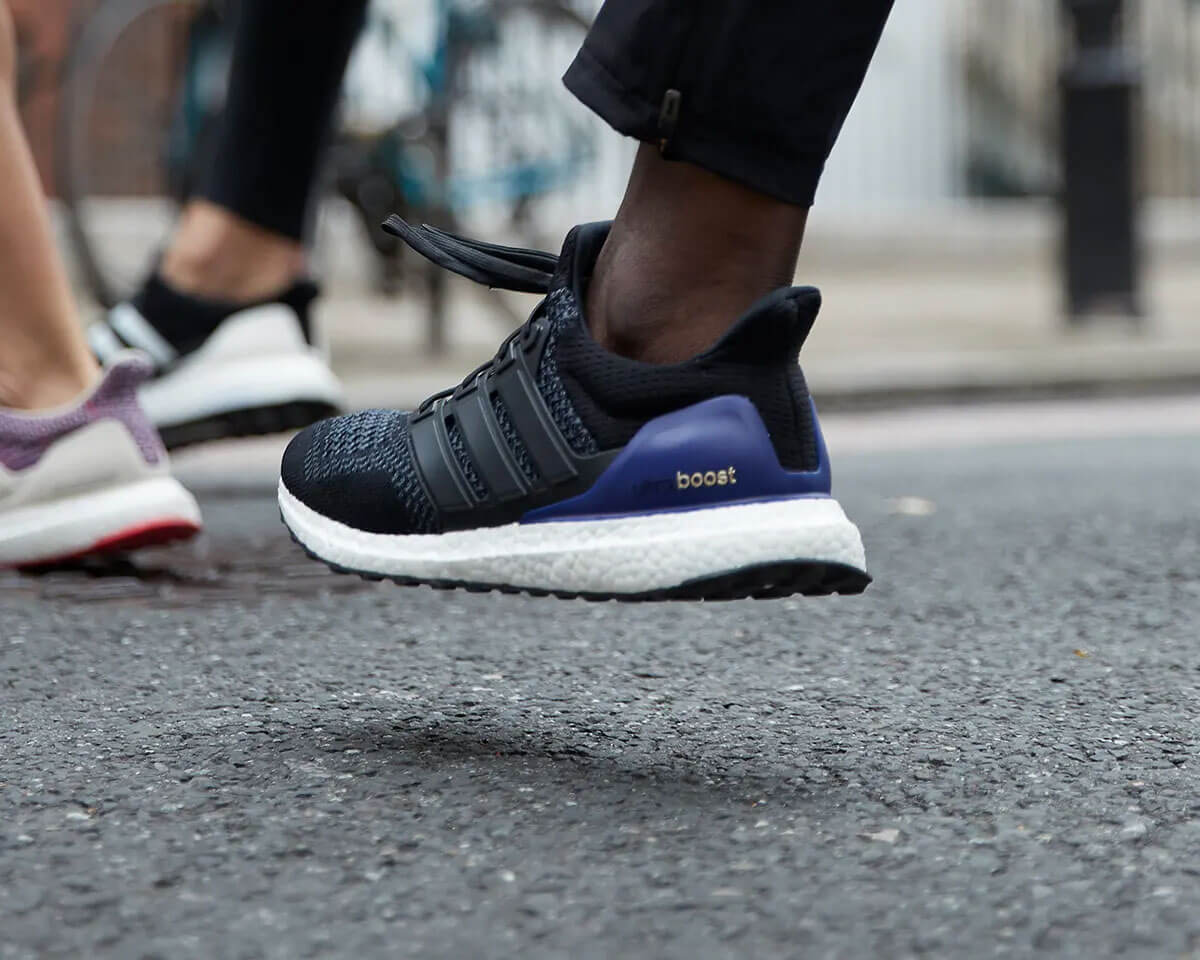 Sepatu Training Mana yang Cocok dengan Kebutuhan Lo?