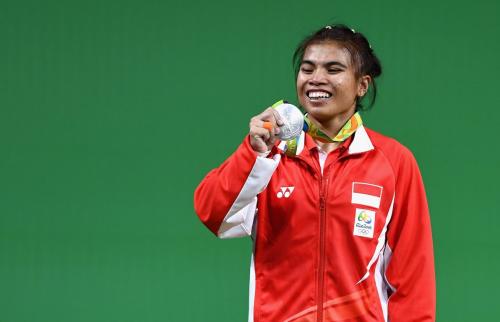 Sri Wahyuni Mojang Bandung yang Mendapatkan Medali Perak Olimpiade Rio