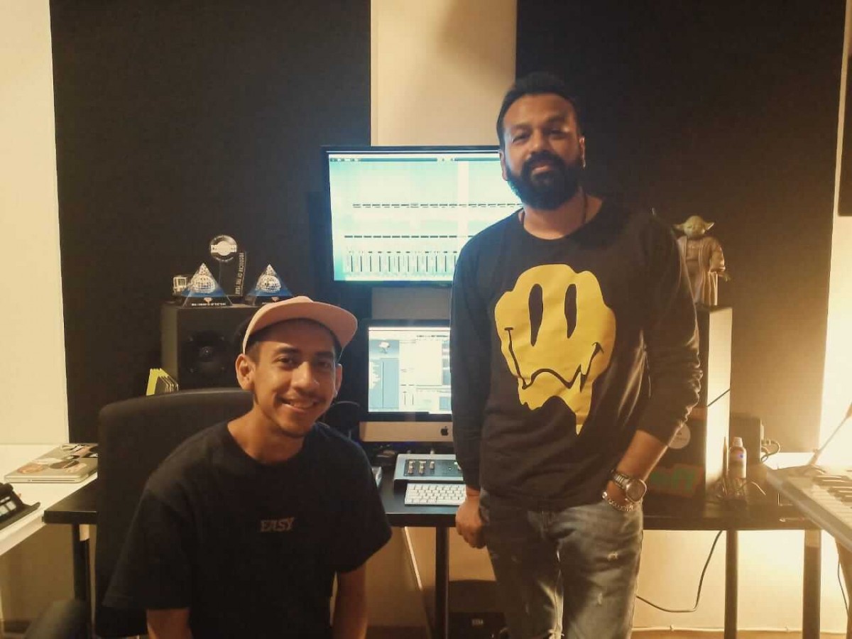 Bharata dan Ibam di studio Tantra di daerah Pejaten