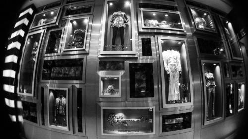 4 Memorabilia Musik Termahal Di Dunia