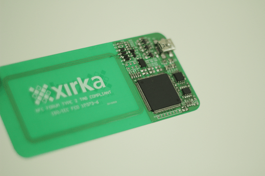 Chipset Xirka berwarna hijau