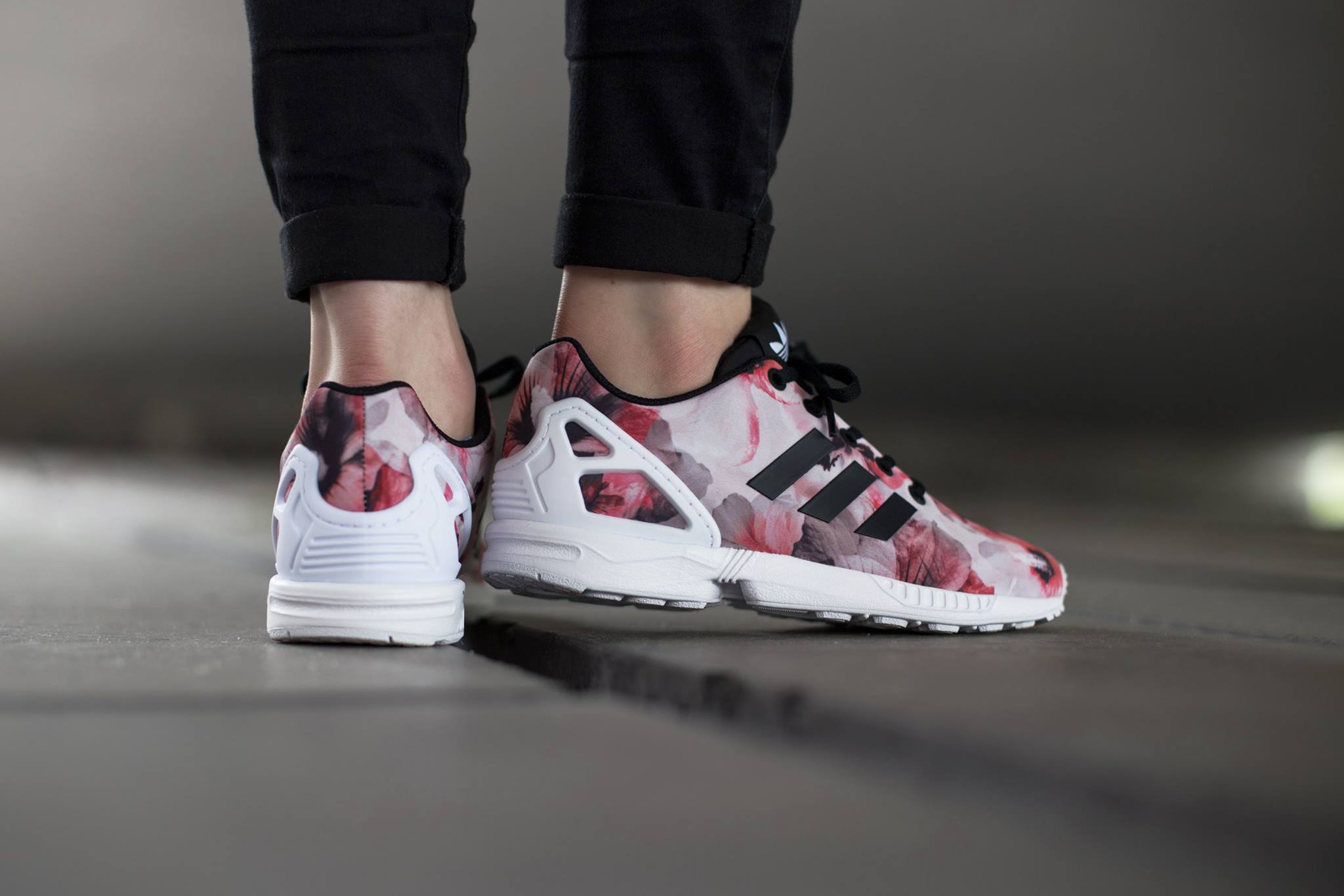 Wah, Adidas Hampir Samai Penjualan Sepatu Nike di Tahun 2016