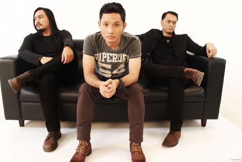 Rilis Single Baru ‘Panah Takdir’, Andra and the Backbone Kini Pindah Jalur Indie