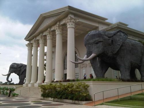 Apa Saja Sih 4 Kebun Binatang Terbaik di Indonesia?