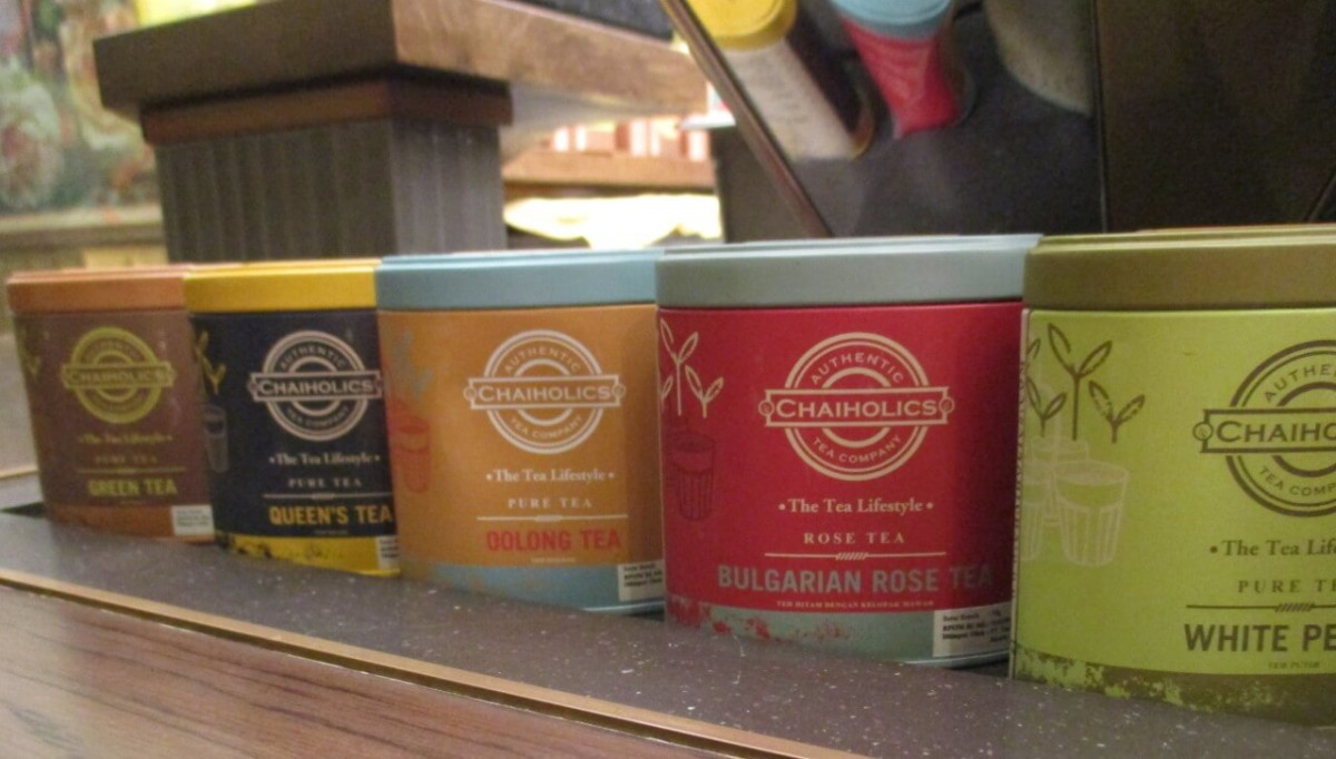 Lo juga bisa bawa beli  premium pure and blended teas dan seduh sendiri di rumah, Urbaners!