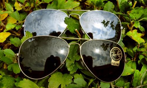 Ketika Aviator Sunglasses Keluar dari Zona ‘Top Gun’