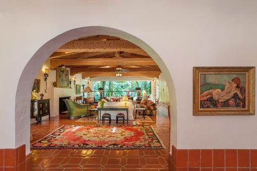 4 Dapur Selebritis Hollywood yang Mempunyai Desain Mencengangkan