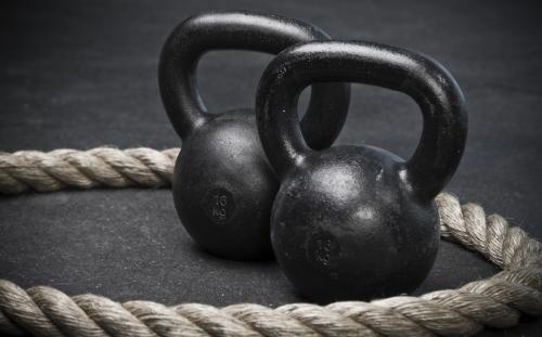 Membentuk Tubuh Dengan Kettlebell