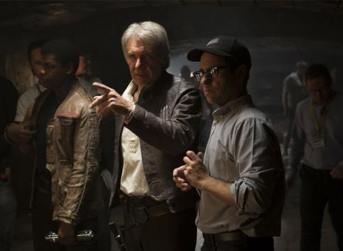 Menyambut Kisah di Balik Layar Star Wars: The Force Awakens