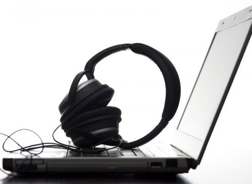 4 Cara Menikmati Musik Secara Legal