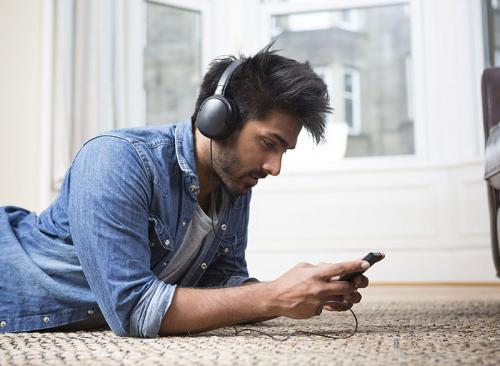 5 Lagu Baru Terbaik yang Bisa Lo Dengar