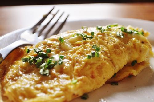 Tradisi Omelette Raksasa 10 Ribu Telur