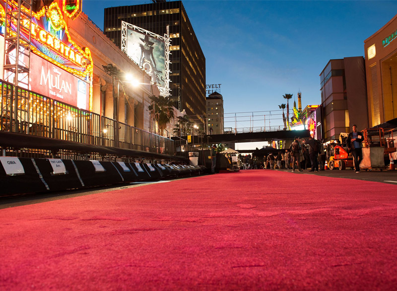 6 Cara Tampil Mencolok di Red Carpet Oscar