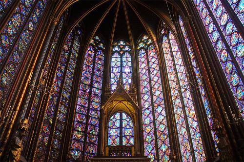 4 Tempat yang Bikin Lo Serasa Dalam Film ‘Beauty and the Beast’