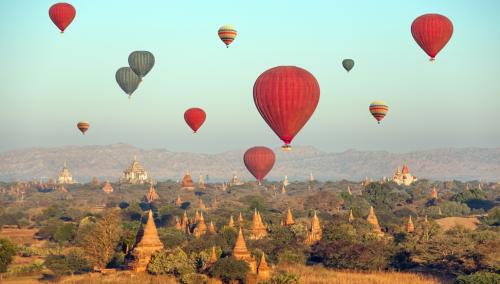 Menikmati Ribuan Candi Dari Atas Balon Udara