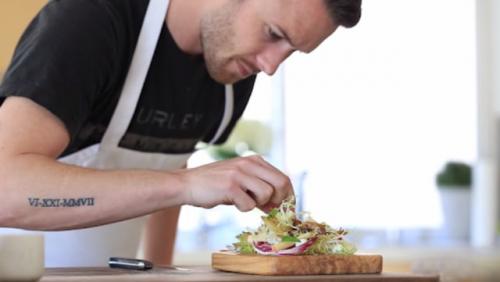 Foto Makanan Dibayar Mahal? Yuk Intip Serunya jadi Food Stylist, Bro!