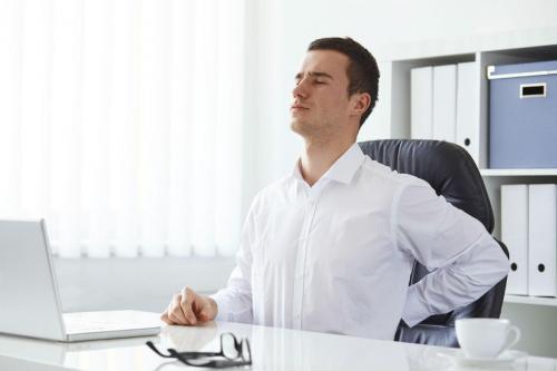 Ini Nih Tips Trik Buat Lo Untuk Duduk yang Benar di Kantor